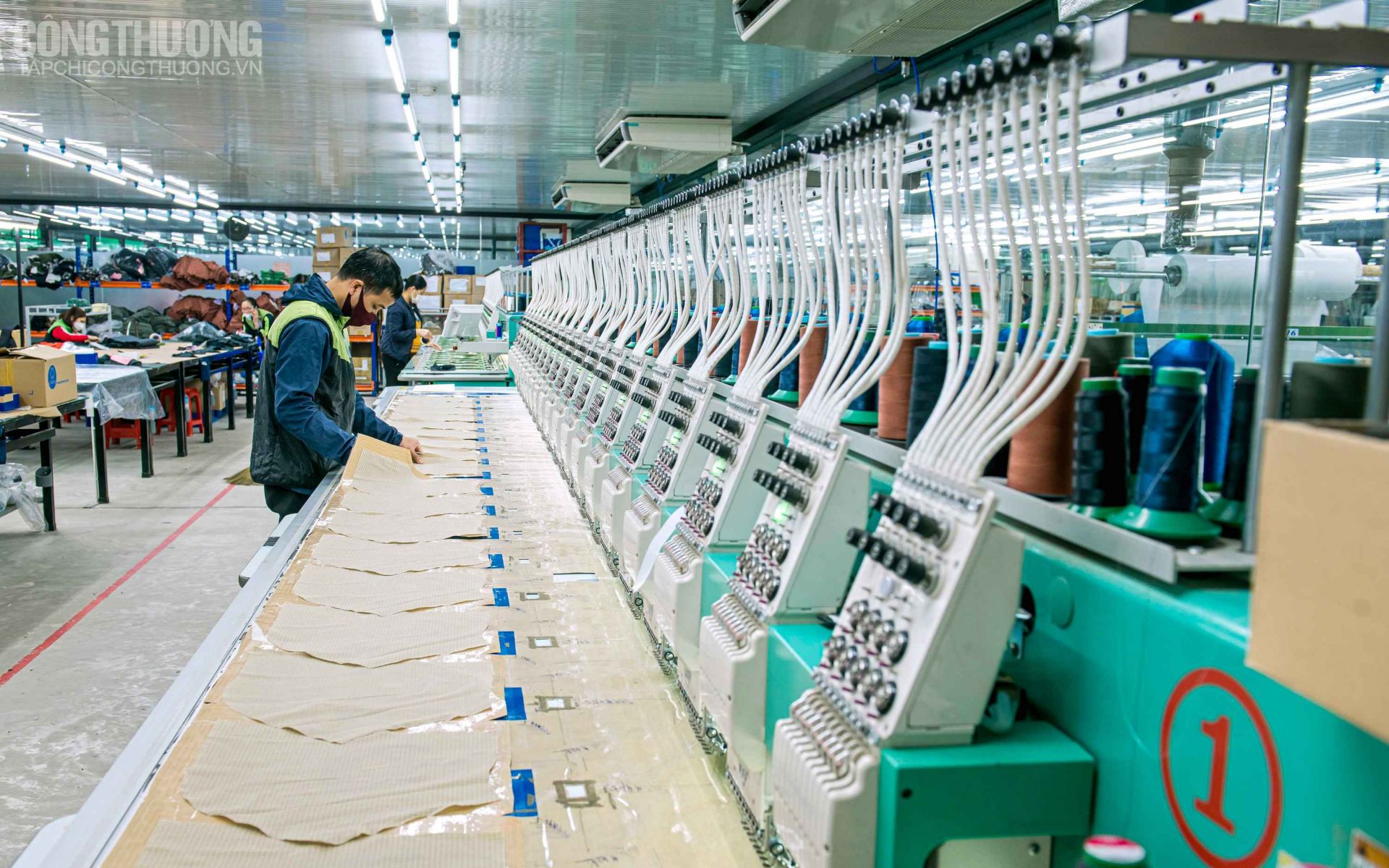 Mặc dù số ngày làm việc trong tháng 2/2023 nhiều hơn so với tháng trước đó nhưng chỉ số IIP trong tháng này ước chỉ tăng khoảng 5,1% và chỉ tăng 3,6% so với cùng kỳ; tính chung 2 tháng đầu năm IIP giảm 6,3% so với cùng kỳ