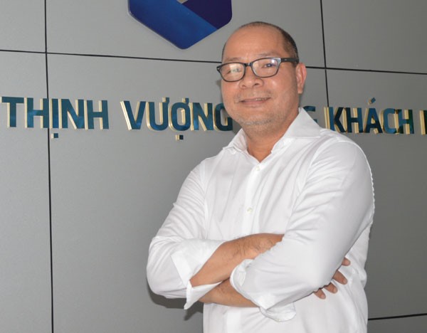 CEO Hoàng Trung Sơn