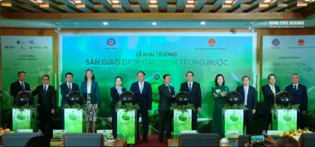 Sàn giao dịch carbon trong nước vận hành chính thức