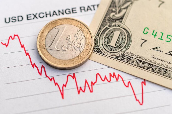 VND yếu đi so với USD nhưng mạnh lên so với nhiều đồng tiền khác 
